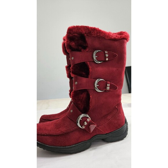 Forever Red Round Toe Buckle Closures Slip On Women's Snow Boots Size 8.5 - Picture 2 of 7